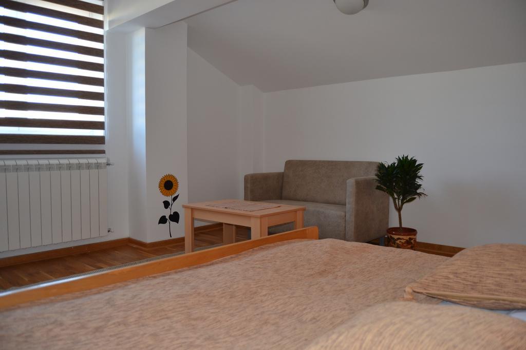 Villa K Apartments Belgrade Room photo